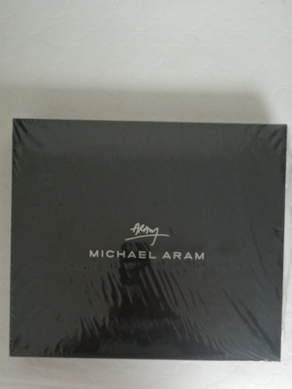 Michael Aram Silver Laurel 8x10 Frame - Picture 2 of 4